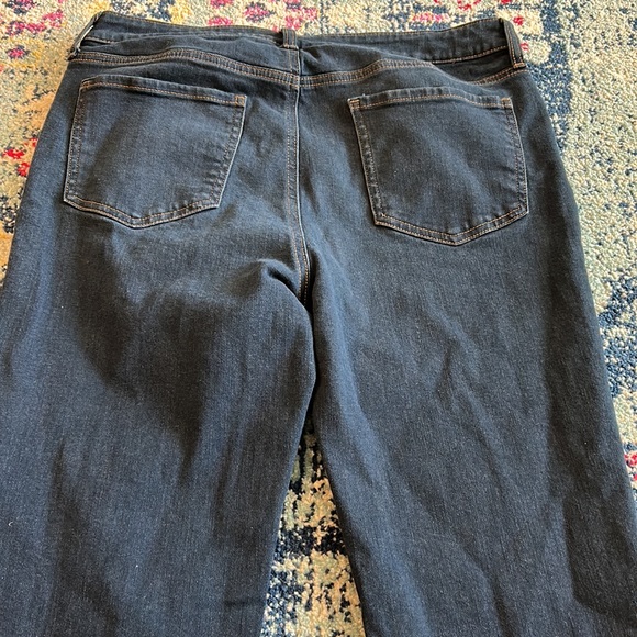 Chico’s High-Rise Slim Boot-Cut Jeans, Indigo, 2R 12 regular - Picture 8 of 9